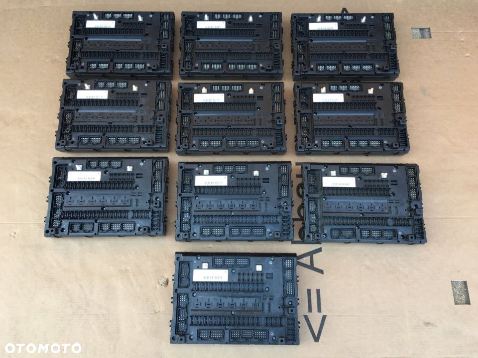 ACTROS MP4 GRUNDMODUL SAM Cabin A0014467258 - 1