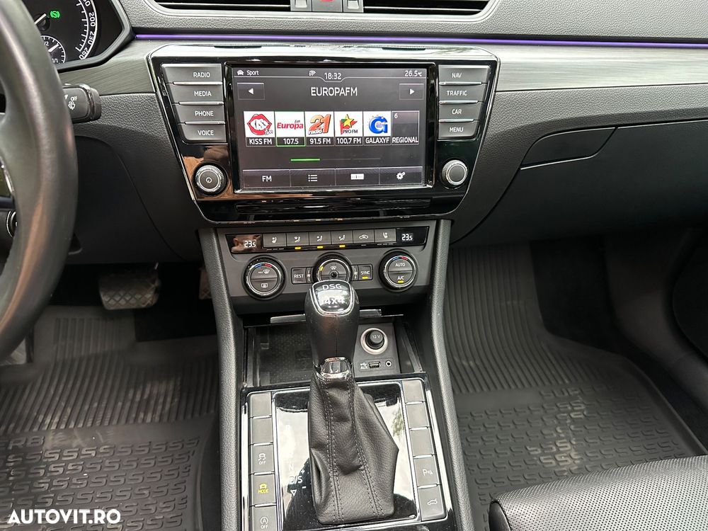 Skoda Superb 2.0 TDI DSG 4X4 Style - 8