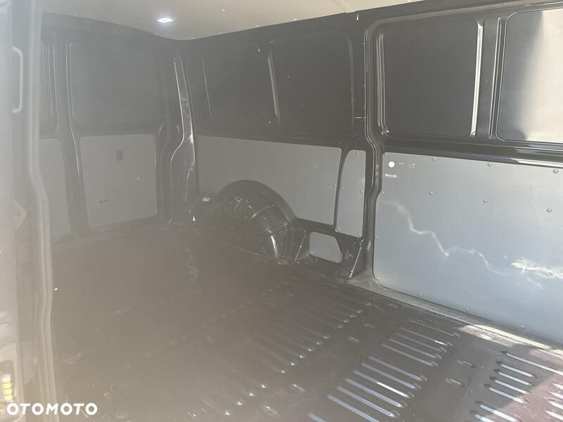 Volkswagen Transporter L2H1 - 20