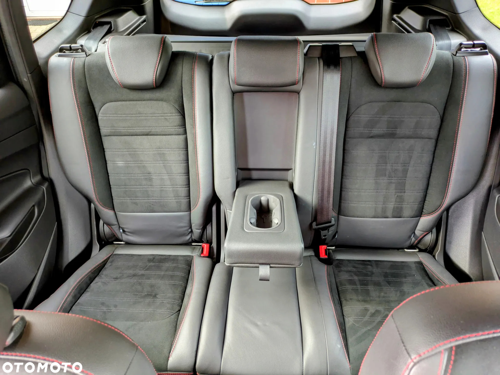 Ford Kuga 1.5 EcoBoost 2x4 ST-Line - 30