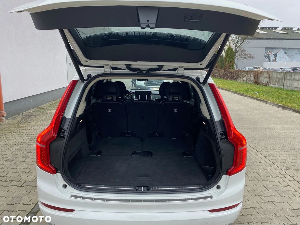 Volvo XC 90 D5 AWD Geartronic Momentum - 29