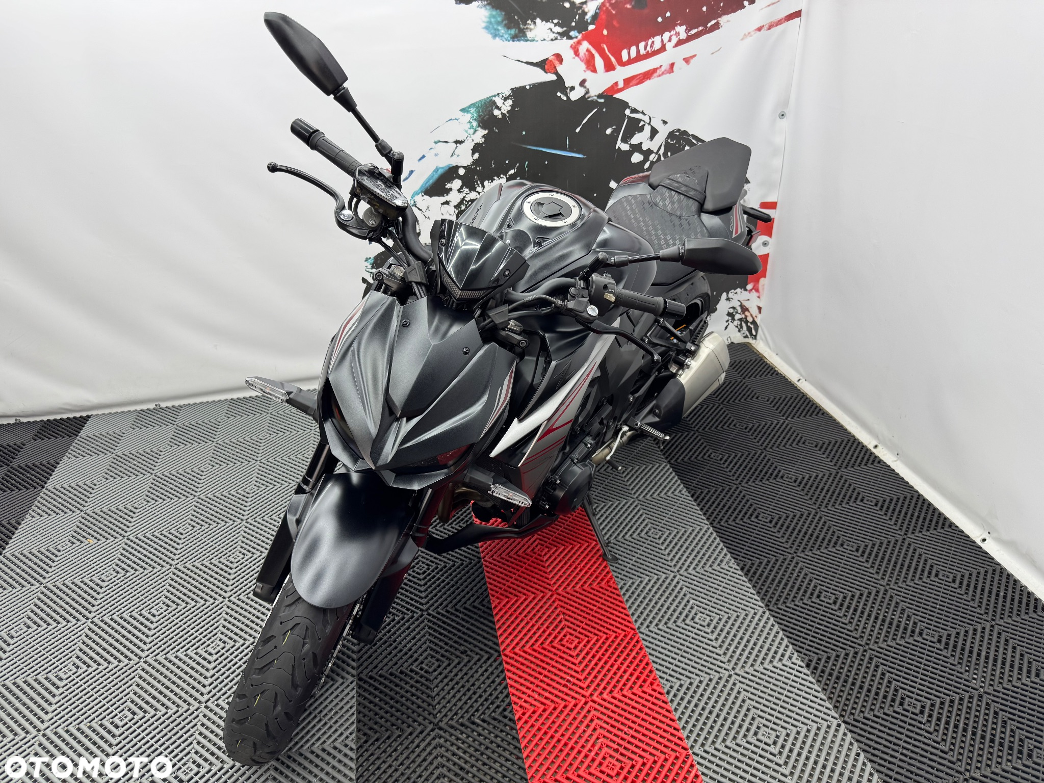 Kawasaki Z - 9