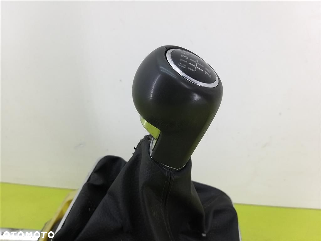 Mechanizm zmiany biegów lewarek Opel Astra III H 1.6 16V 103KM 2004-2006 - 2