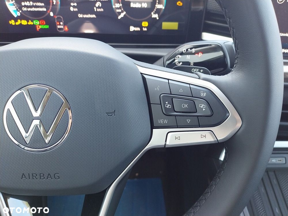 Volkswagen T-Roc - 9