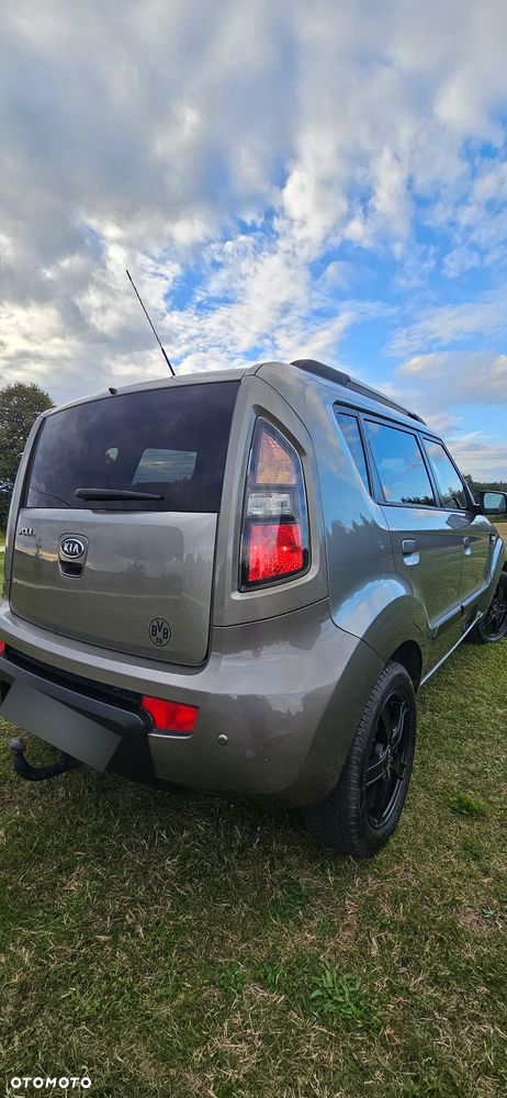 Kia Soul 1.6 L - 20