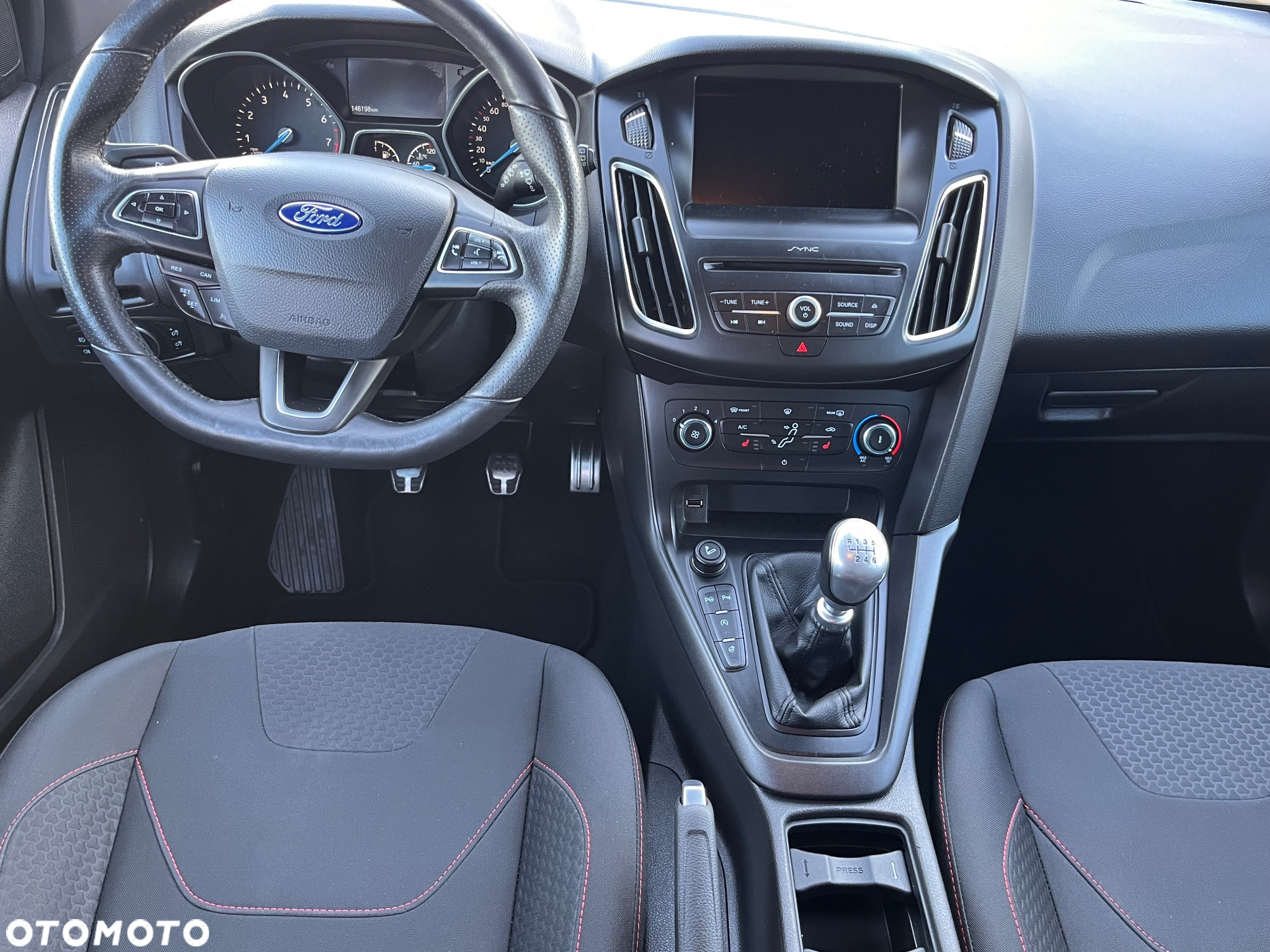 Ford Focus 1.0 EcoBoost ST-Line Black ASS - 29