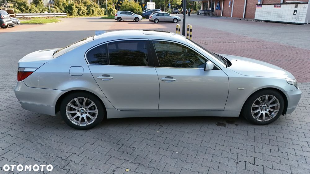 BMW Seria 5 525d - 19