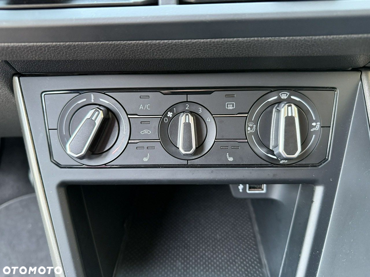 Volkswagen Polo 1.0 Comfortline - 13