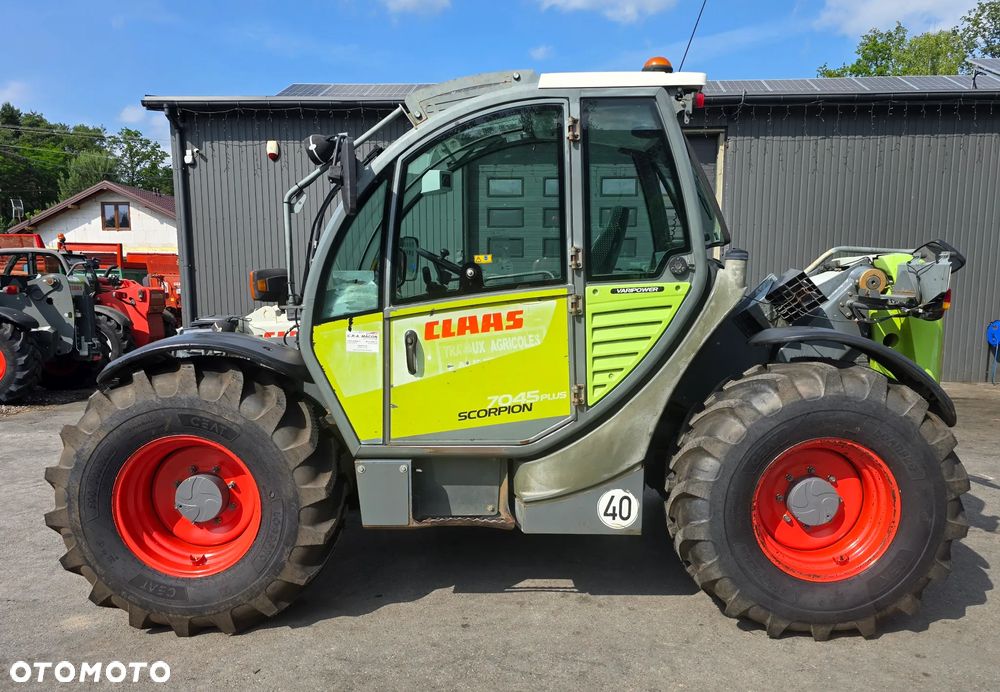 Claas Scorpion 7045 plus Varipower - 7