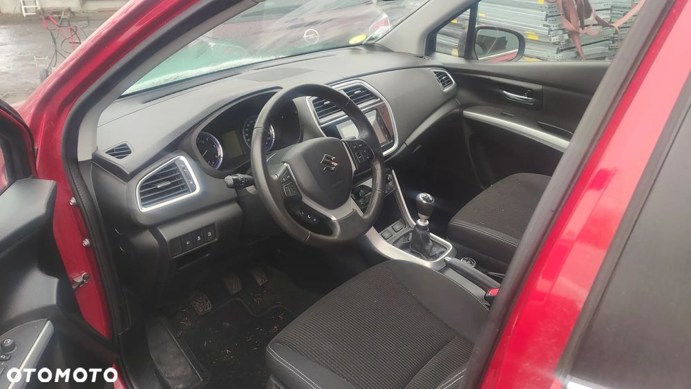 Suzuki SX4 S-Cross - 19