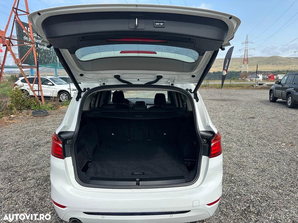 BMW Seria 2 216d Aut. Sport Line - 8