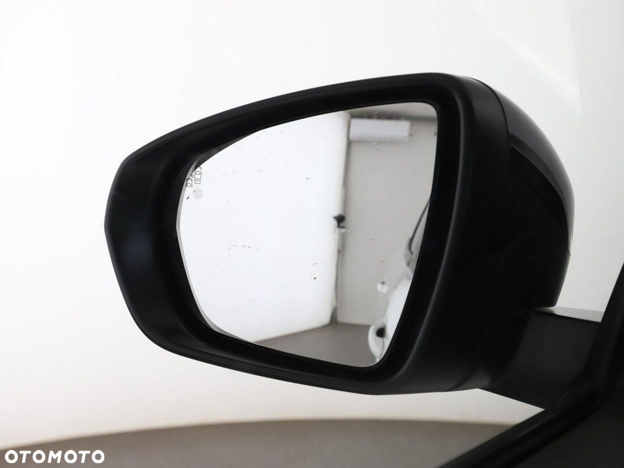 Peugeot 3008 1.2 PureTech Allure S&S EAT8 - 39