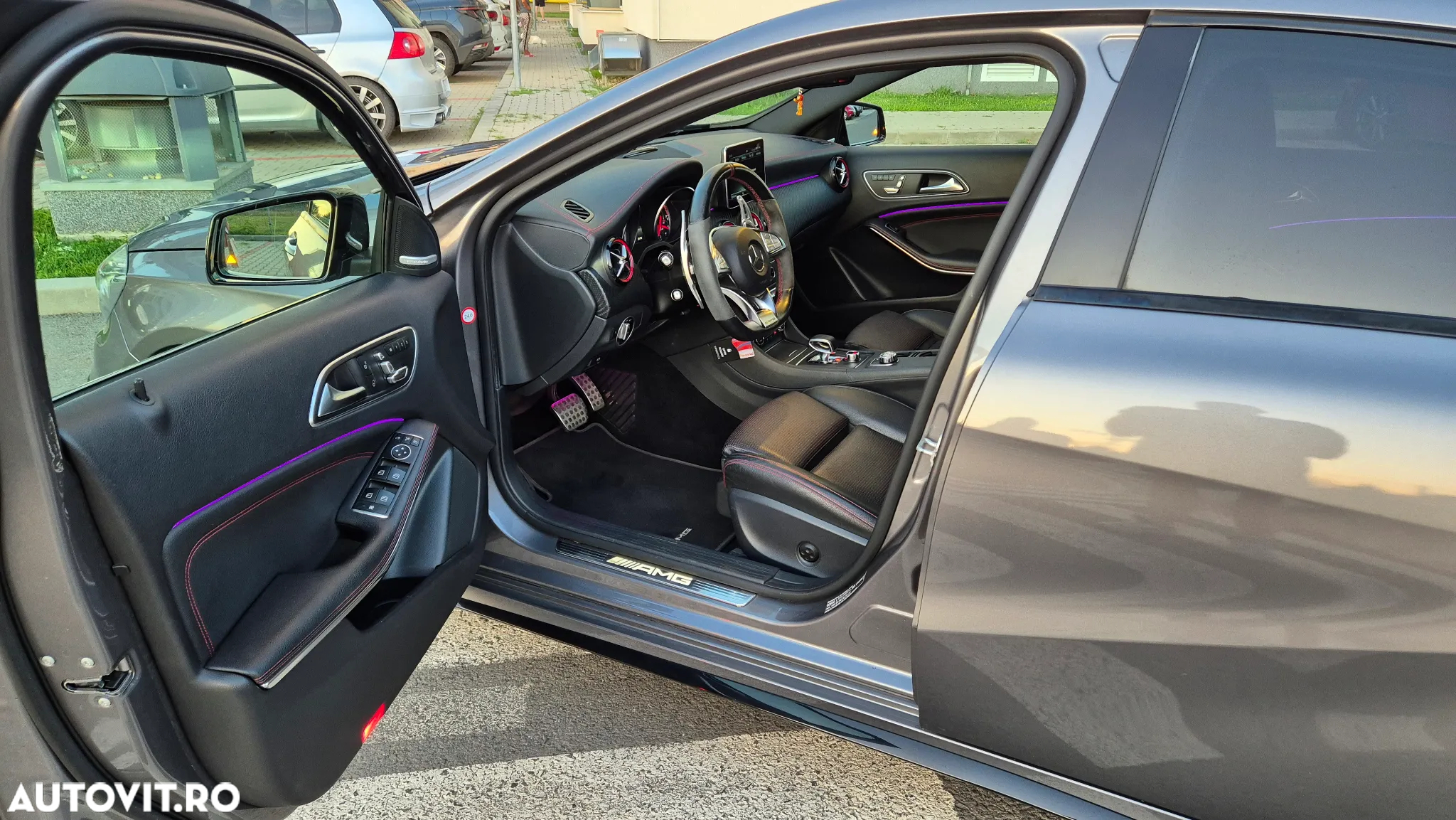 Mercedes-Benz A AMG 45 4Matic AMG Speedshift 7G-DCT - 13