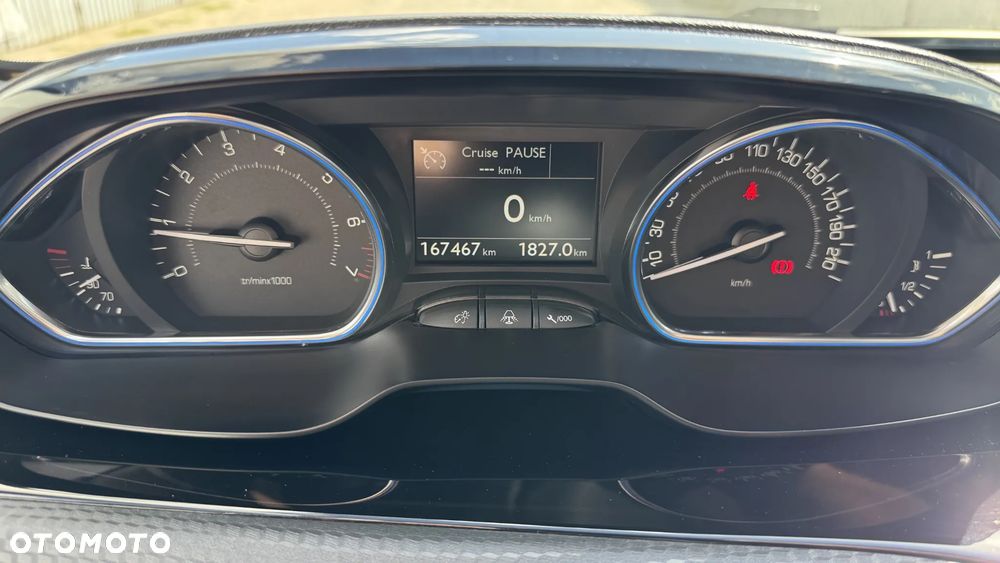 Peugeot 2008 1.2 PureTech Allure S&S - 14