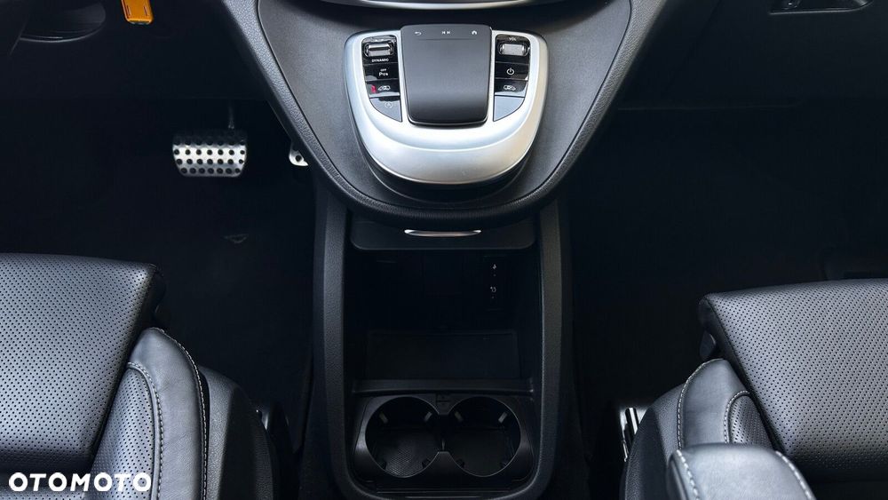 Mercedes-Benz Klasa V 300 d Avantgarde 9G-Tronic (ekstra d³) - 22