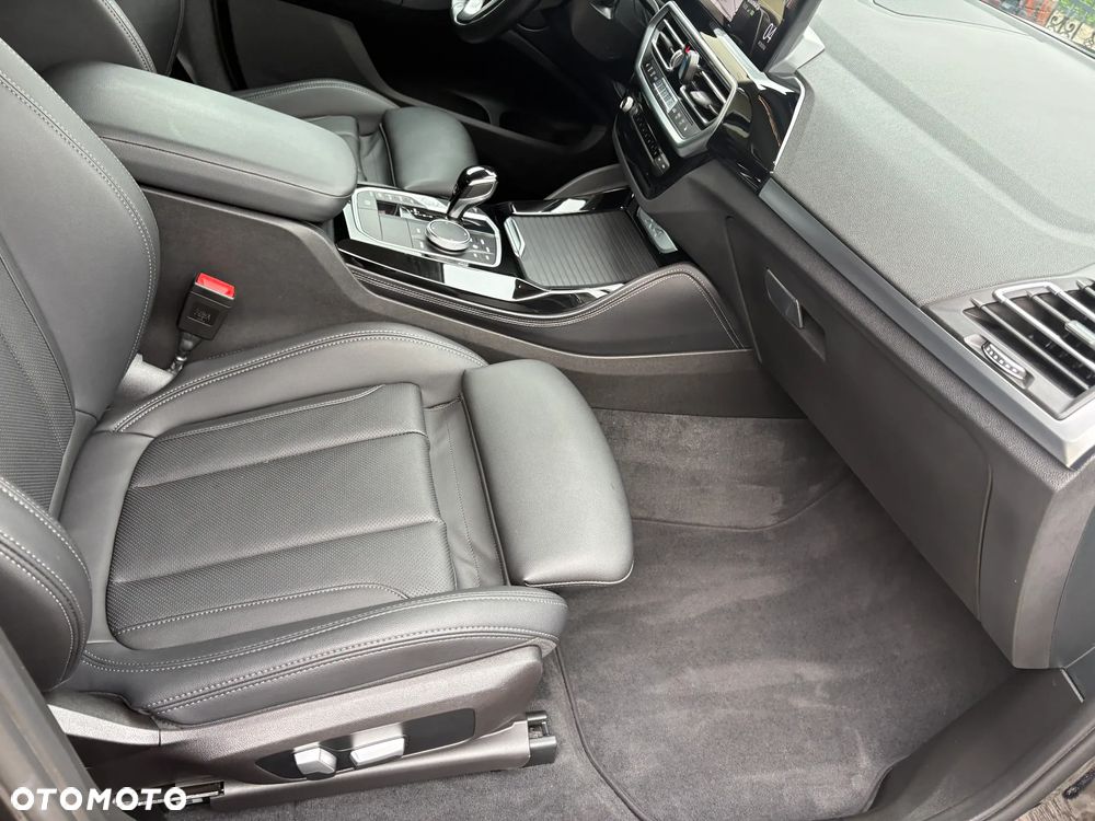 BMW X4 xDrive20i sport - 13