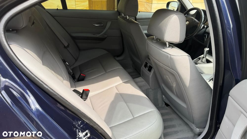 BMW Seria 3 - 15
