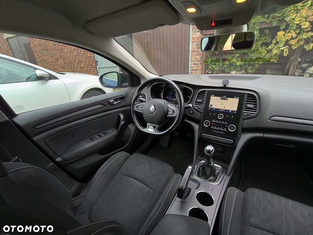 Renault Megane 2018 photo 3