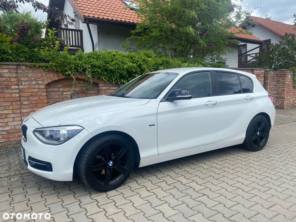 BMW Seria 1 116i Sport Line - 2