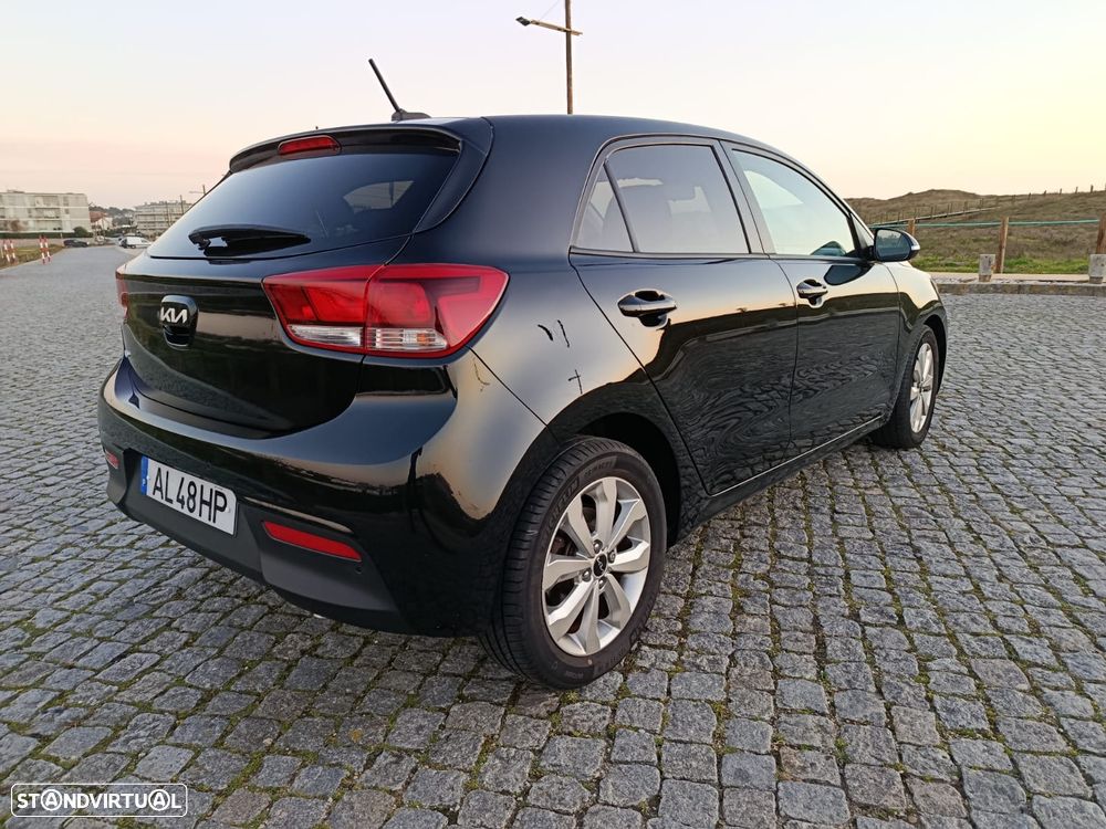 Kia Rio - 2