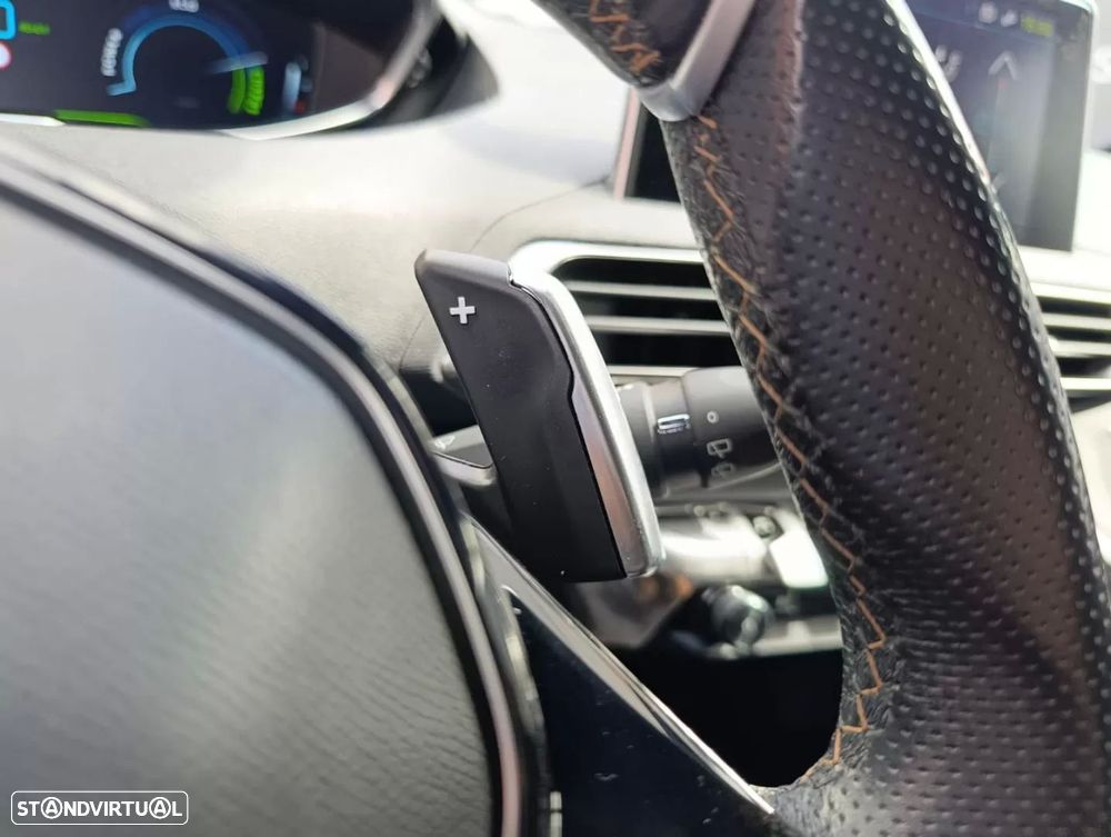 Peugeot 3008 1.6 Hybrid4 GT e-EAT8 - 7