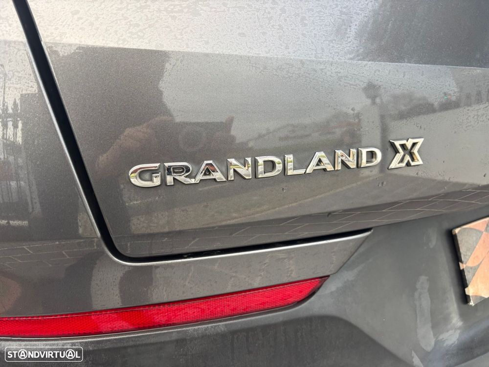 Opel Grandland X 1.2 T Design & Tech AT - 35