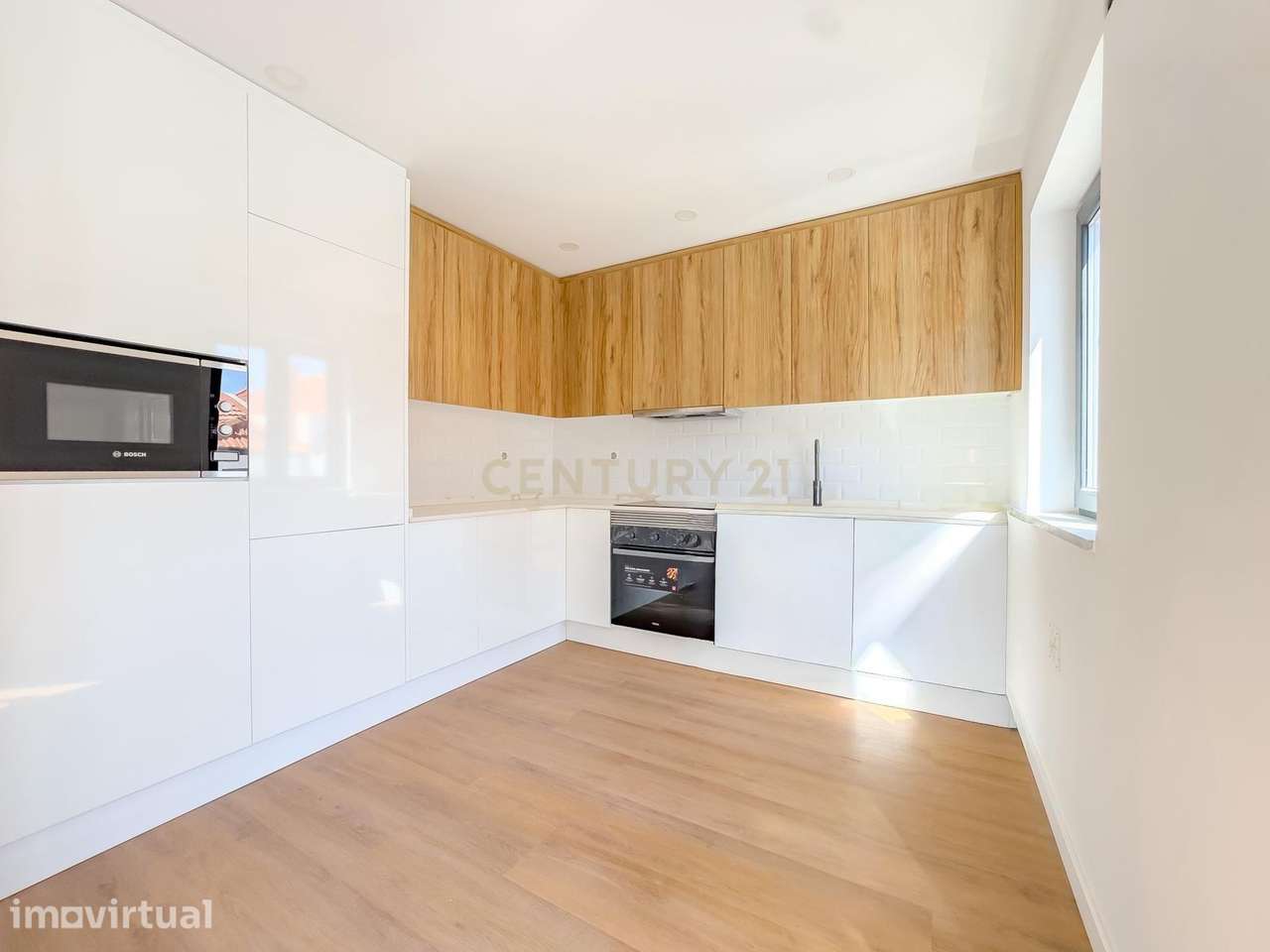 Apartamento duplex com 5 assoalhadas, acabamentos de charme na Cova da - Grande imagem: 4/26