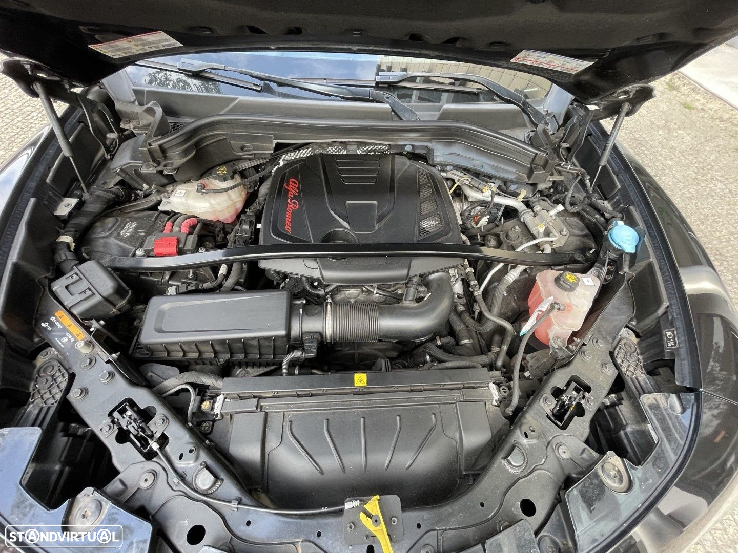 Alfa Romeo Stelvio 2.0 Turbo 16V AT8-Q4 First Edition - 33