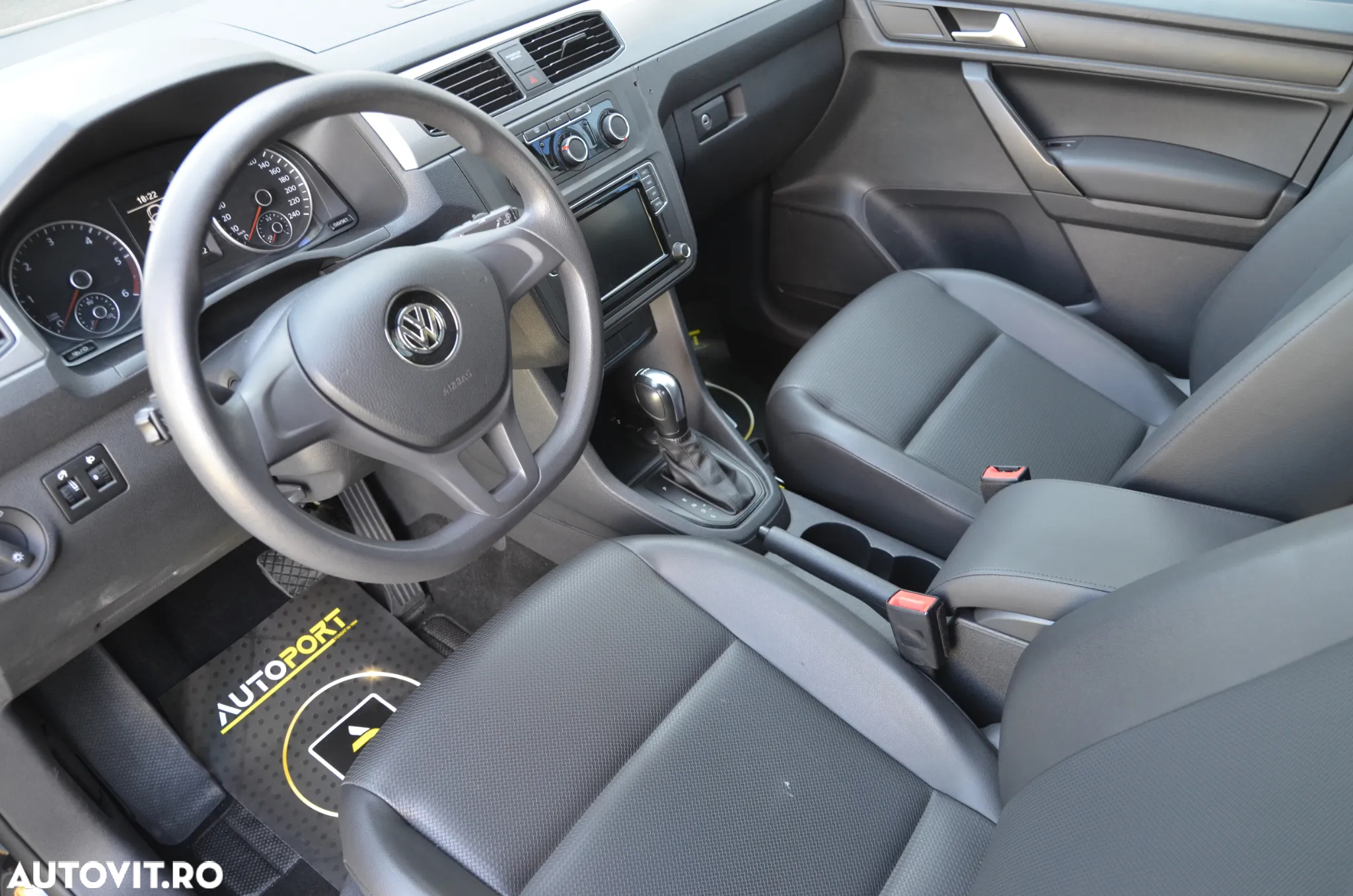 Volkswagen Caddy Maxi 2.0 TDI 90 kW DSG - 14