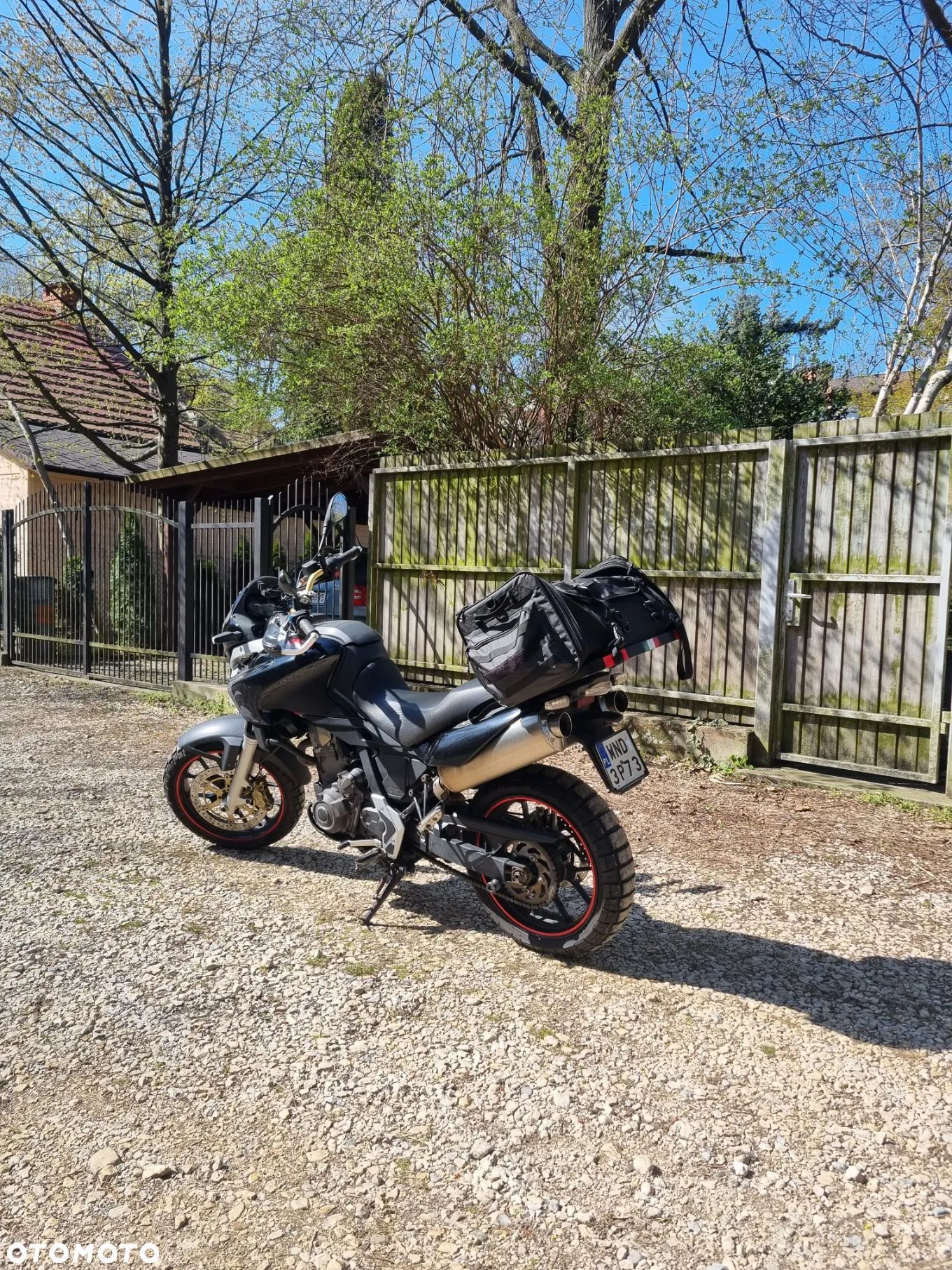 Aprilia Pegaso - 1