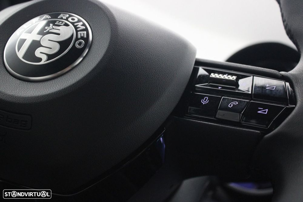 Alfa Romeo Junior Elletrica 50 kWh - 12