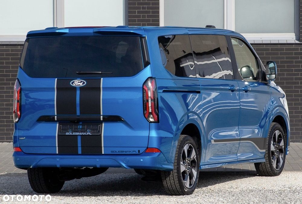 Ford Tourneo Custom - 2