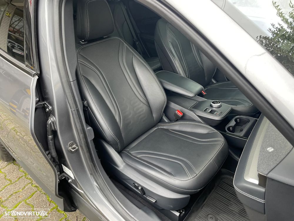 Ford Mustang Mach-E Standard - 29