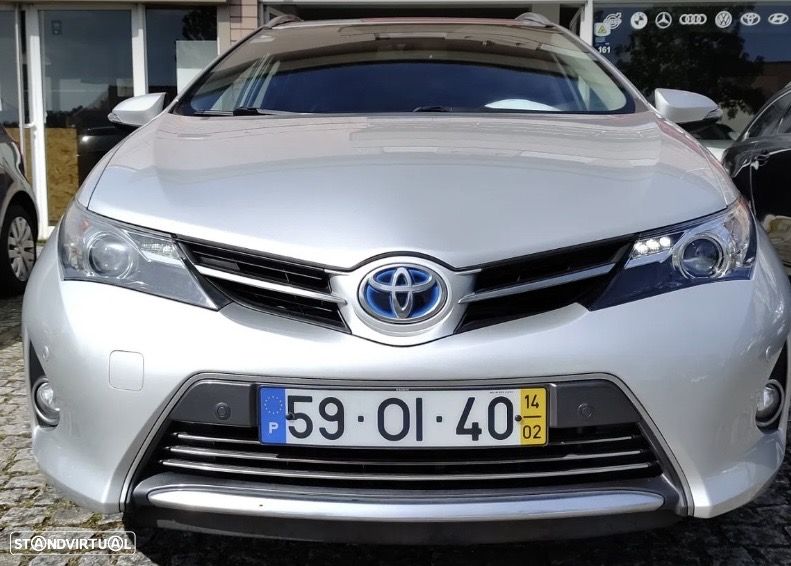 Toyota Auris Touring Sports 1.8 HSD Exclusive - 3