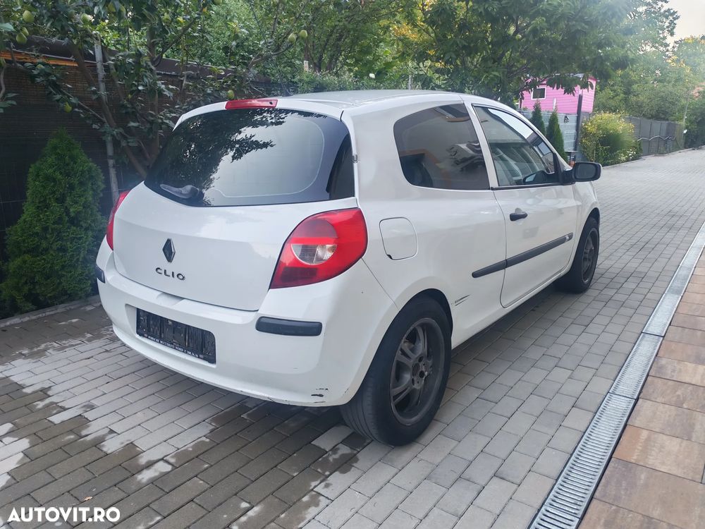 Renault Clio - 5