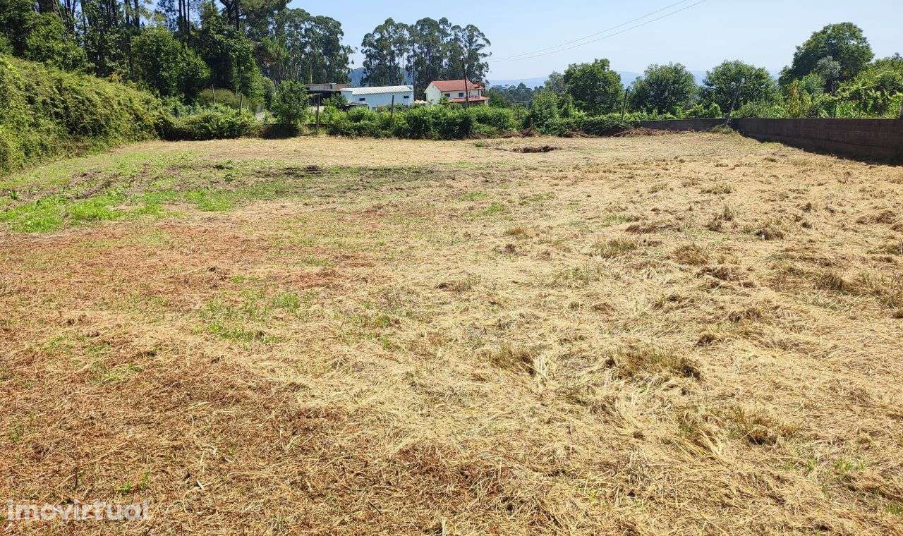 Terreno em Atães, Vila Verde - Grande imagem: 3/8