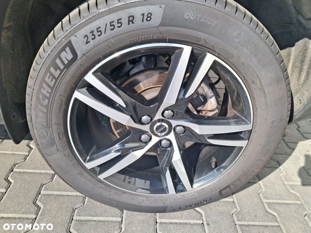 Volvo XC 40 - 22