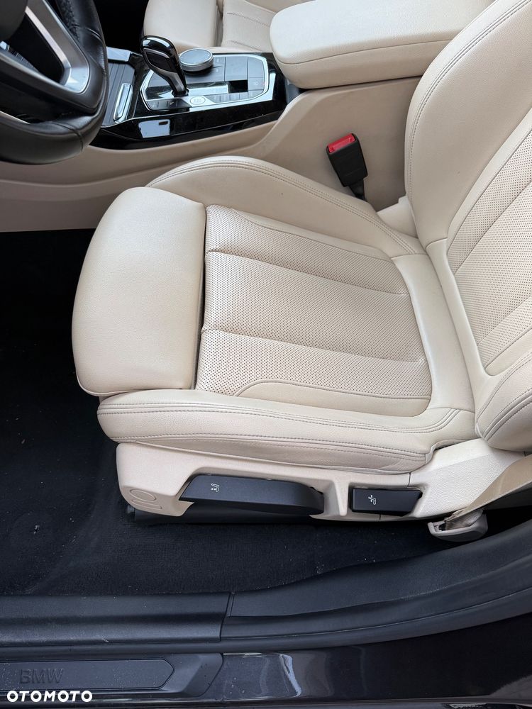 BMW X3 sDrive18d MHEV Business Edition sport - 22