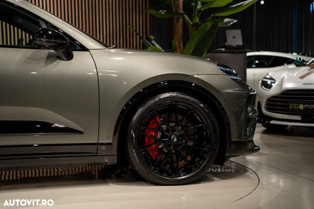 Porsche Macan - 17