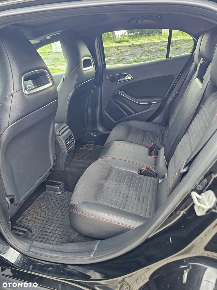 Mercedes-Benz GLA 200 (CDI) d 4-Matic - 7