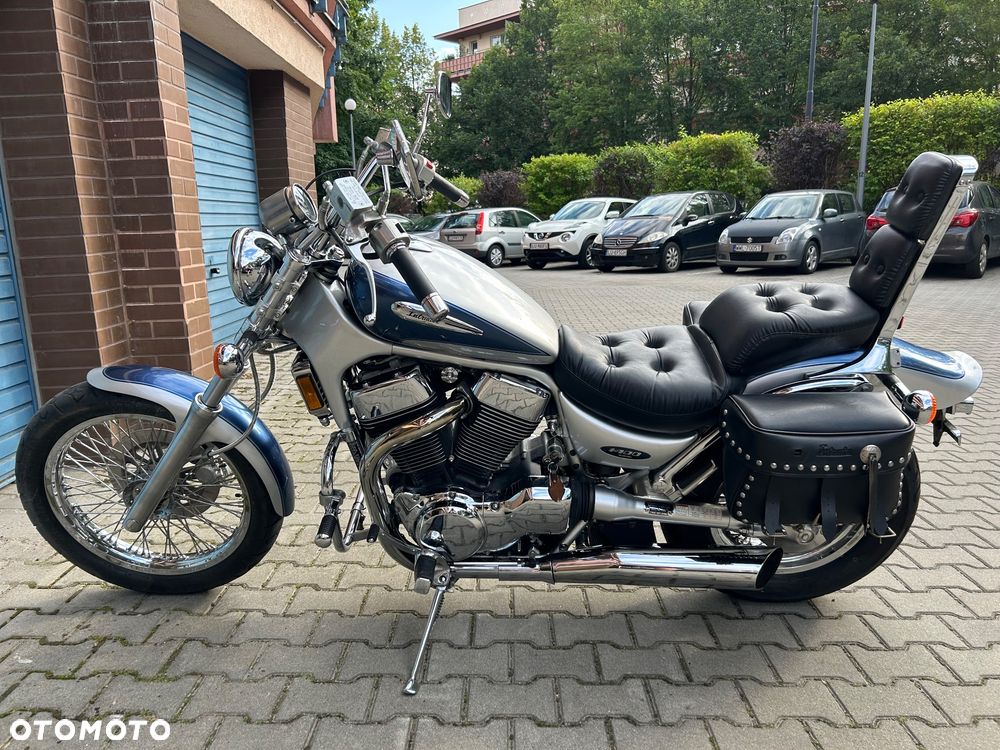 Suzuki Intruder - 5