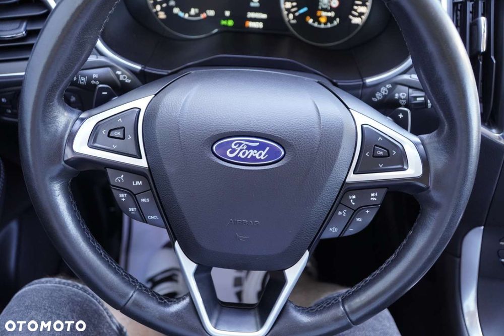 Ford S-Max 2.0 TDCi Titanium PowerShift - 19