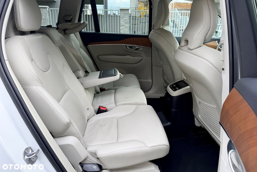Volvo XC 90 T8 AWD Plug-In Hybrid Inscription Expression 7os - 19