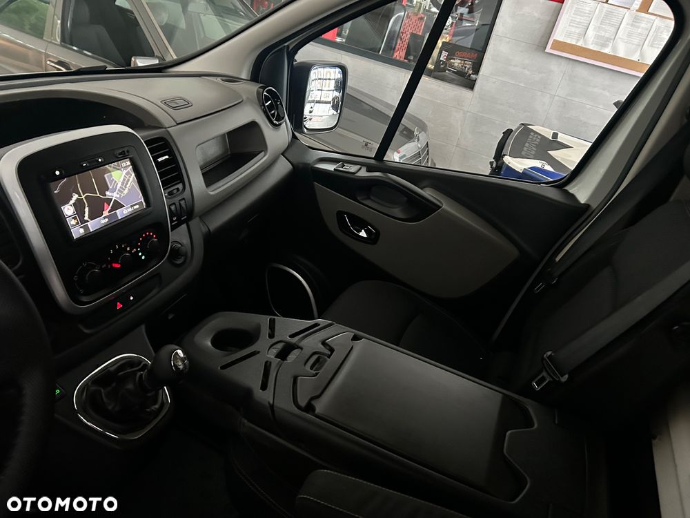 Renault Trafic - 12
