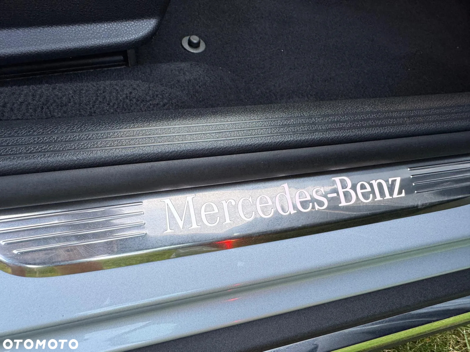 Mercedes-Benz Klasa E 220 d 4-Matic All-Terrain Avantgarde - 18