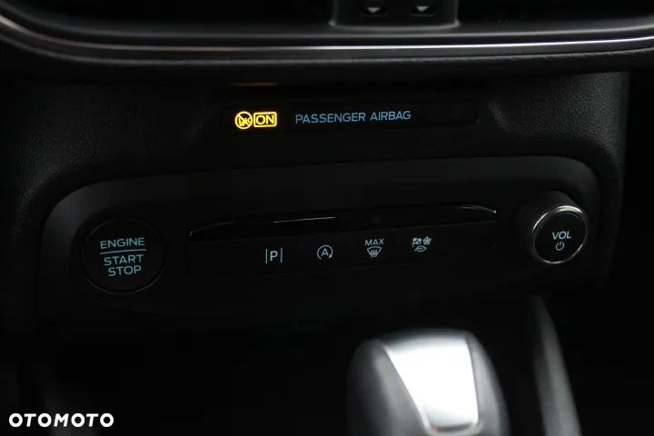Ford Focus 1.0 EcoBoost Hybrid TITANIUM X - 33
