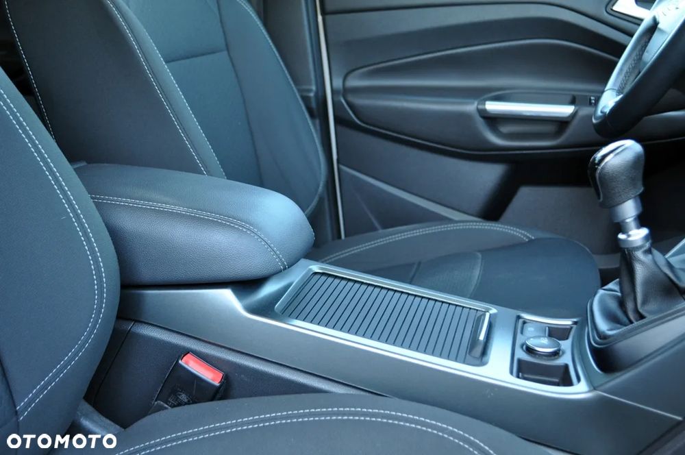 Ford Kuga 1.5 EcoBoost FWD Edition ASS GPF - 28