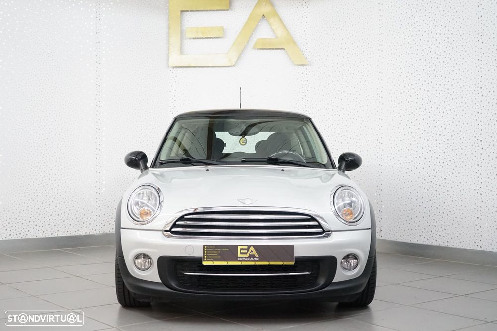 MINI 3 Portas Cooper D - 2
