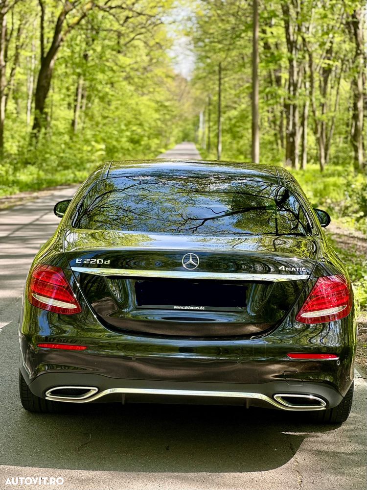 Mercedes-Benz E 220 d 4MATIC 9G-TRONIC AMG Line - 7