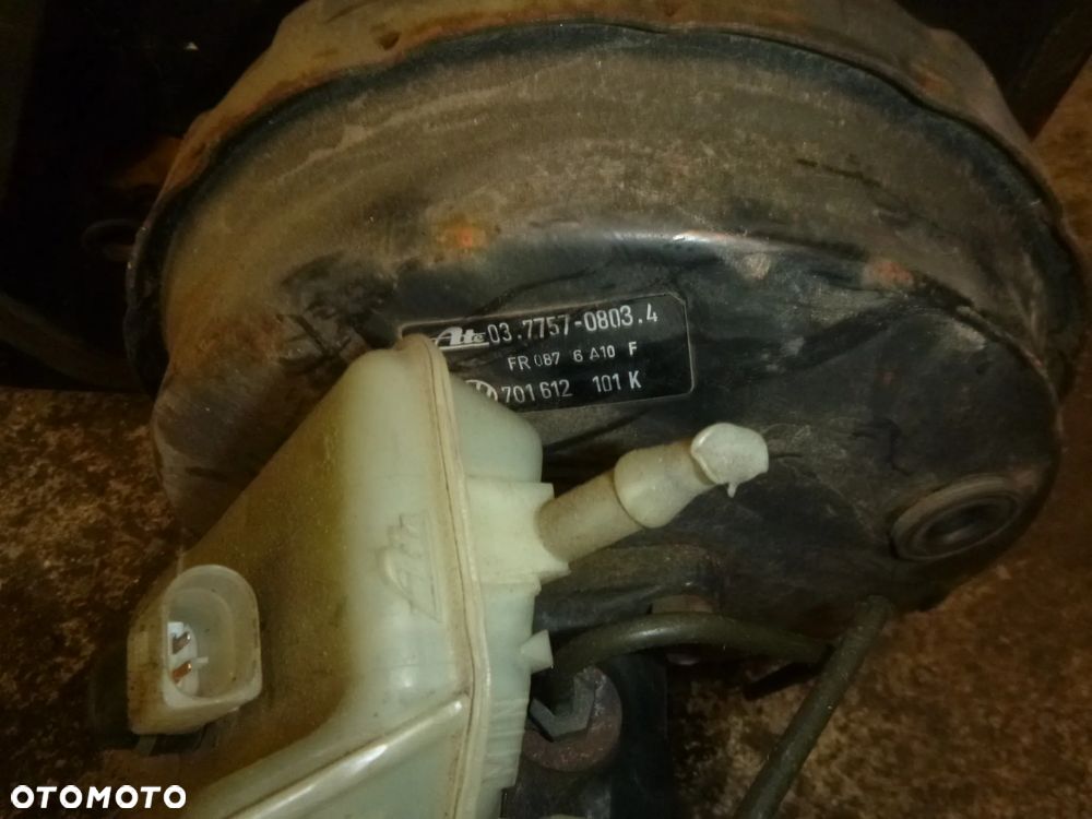 VW T4 2,5TDI ,4D SERWO HAMULCA GRUBE DWUMEMRAMOWE